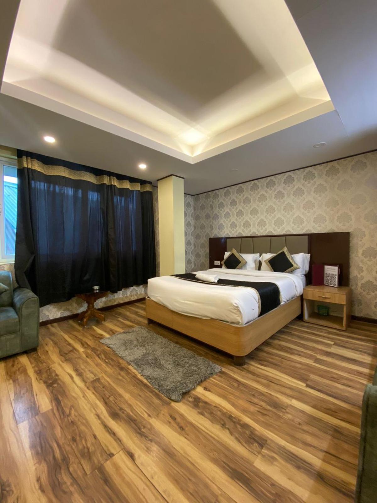 Urban Grand